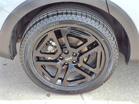 Used 2024 Kia Telluride EX X-Line image 9