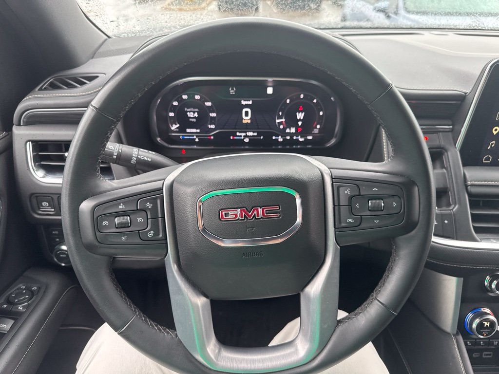 Used 2023 GMC Yukon SLT w/ SLT Luxury Package AWD/4WD image 15