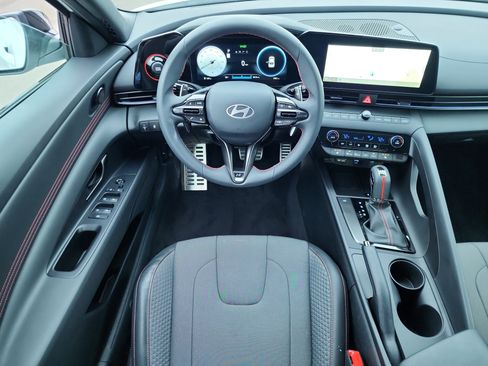 Used 2025 Hyundai Elantra N Line image 9