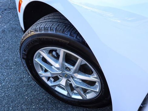 Used 2024 Chevrolet Equinox LT image 41