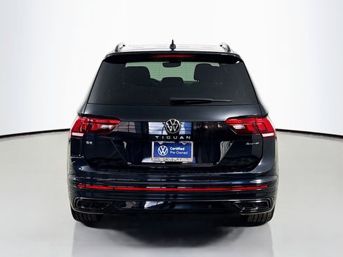 Certified 2023 Volkswagen Tiguan SE R-Line image 10