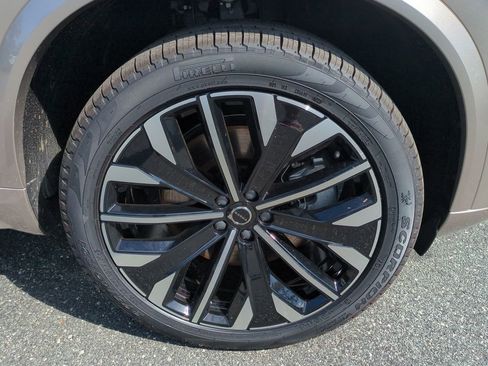 New 2026 Volvo XC90 T8 Ultra w/ Protection Package Premier image 11