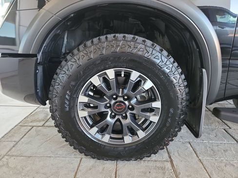 Certified 2023 Nissan Titan PRO-4X w/ Pro-4x Convenience Package image 31