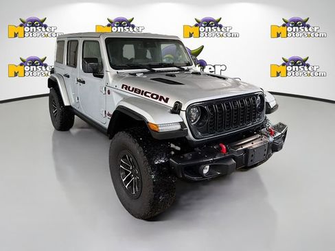 Used 2024 Jeep Wrangler Unlimited Rubicon image 3