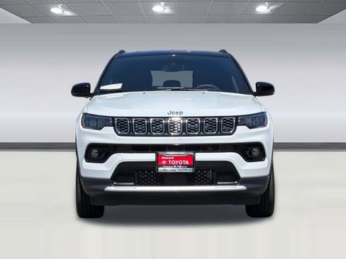 Used 2025 Jeep Compass Limited AWD/4WD image 6
