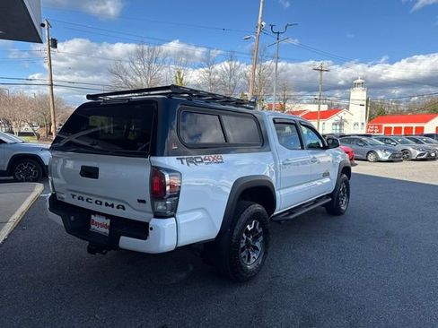Used 2023 Toyota Tacoma TRD Off-Road w/ Technology Package image 22