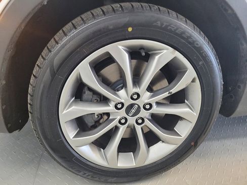 Used 2018 Lincoln MKC Select w/ Select Plus Package image 31