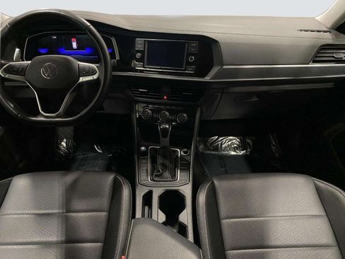 Used 2024 Volkswagen Jetta SE FWD image 23