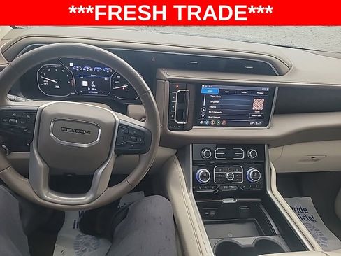 Used 2021 GMC Yukon Denali w/ Advanced Technology Package image 15