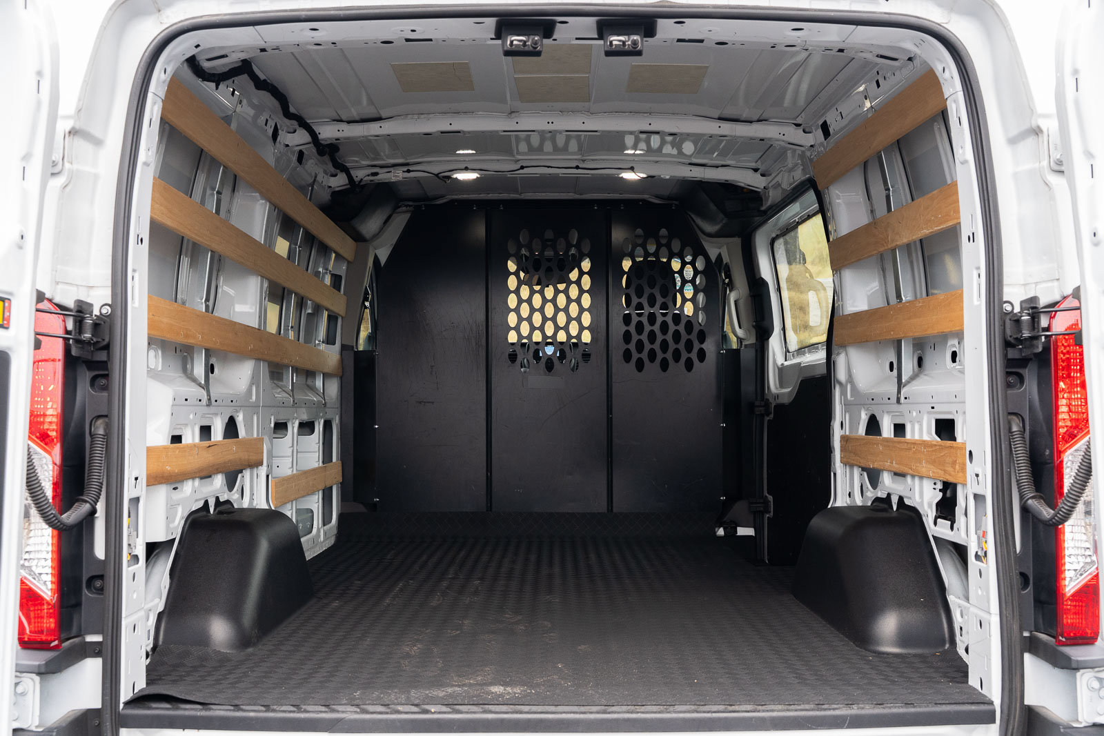 Used 2025 Ford Transit 250 Low Roof w/ Exterior Upgrade Package RWD image 17