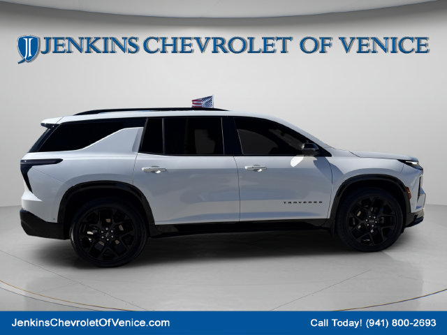 Certified 2024 Chevrolet Traverse RS FWD image 3