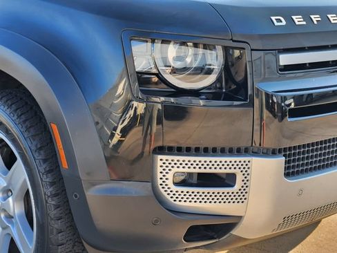 Certified 2022 Land Rover Defender 110 SE AWD/4WD image 8