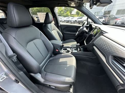 Used 2025 Subaru Forester Limited image 23