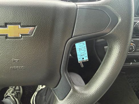 Used 2015 Chevrolet Silverado 1500 W/T w/ Trailering Package image 29