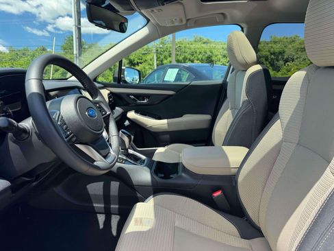 Certified 2025 Subaru Outback Premium AWD/4WD image 9