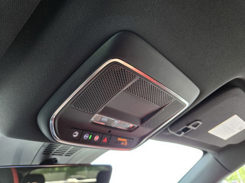 New 2025 Chevrolet Blazer EV RS image 10