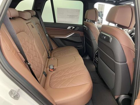 New 2026 BMW X5 xDrive40i w/ M Sport Package AWD/4WD image 17