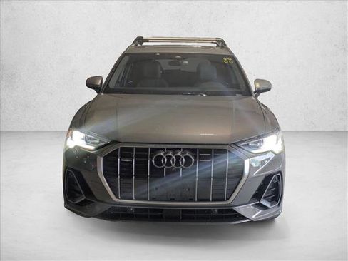 Used 2021 Audi Q3 2.0T Premium Plus image 2