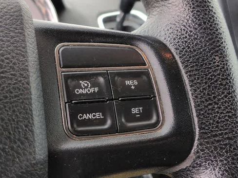 Used 2014 Dodge Grand Caravan SXT FWD image 25