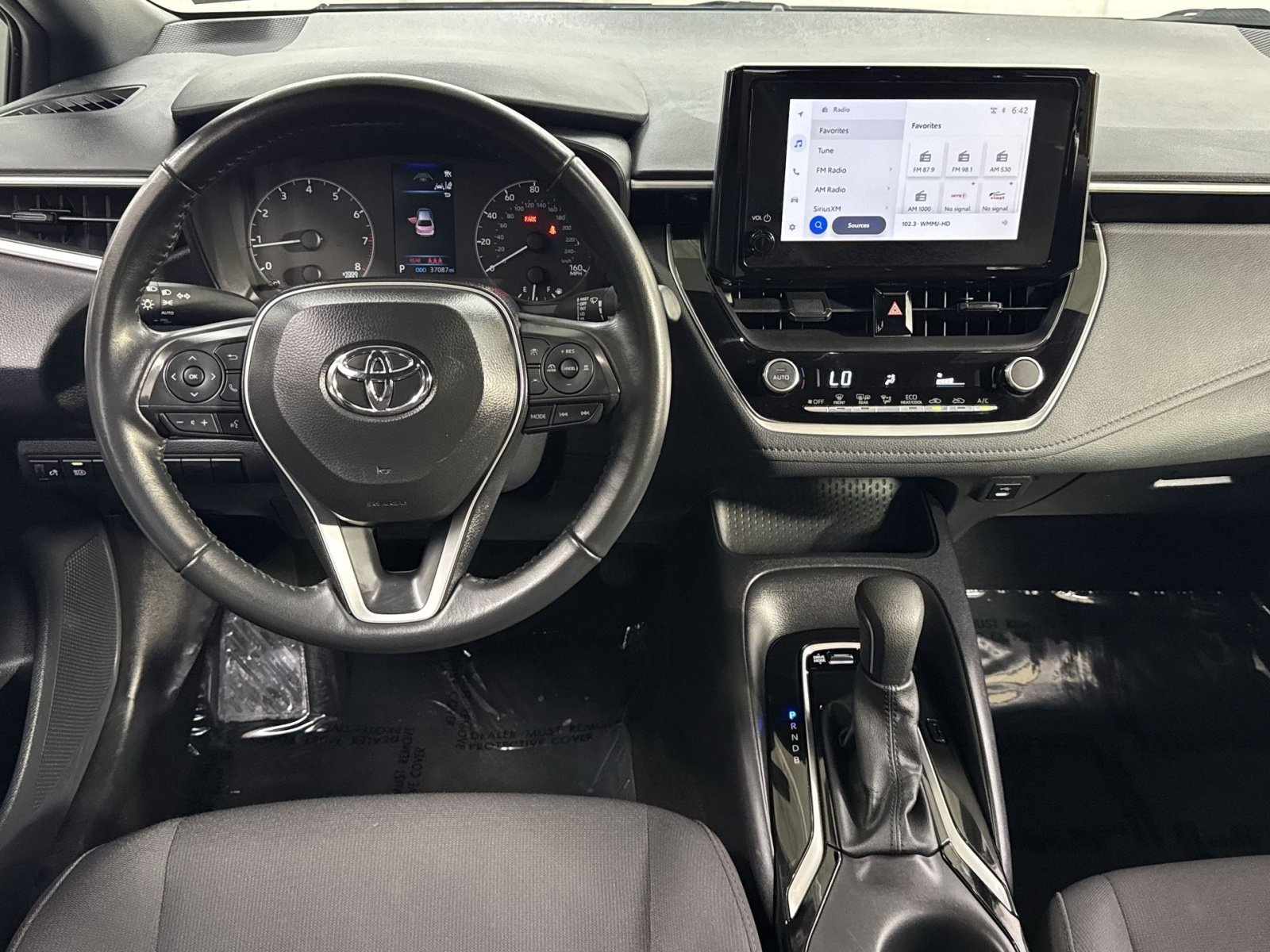 Used 2025 Toyota Corolla SE FWD image 35