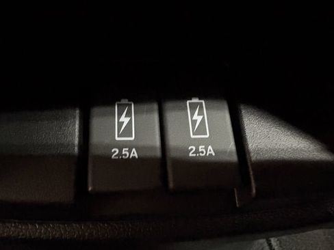 Used 2021 Honda CR-V Touring image 18