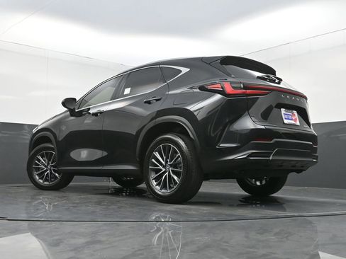 Used 2025 Lexus NX 250 FWD w/ Towing Package (2000 Lbs) image 28