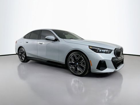 New 2026 BMW 540i xDrive 540i xDrive w/ M Sport Package image 3