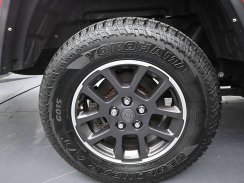 Used 2021 Jeep Gladiator Overland w/ Popular Equipment Package AWD/4WD image 44