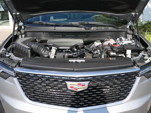 Certified 2025 Cadillac XT6 Premium Luxury FWD image 30
