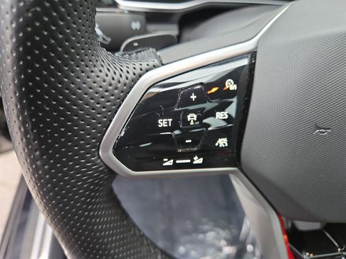 Used 2022 Volkswagen Jetta GLI Autobahn image 9