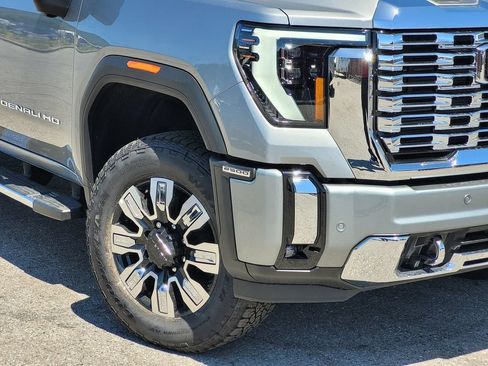 New 2026 GMC Sierra 2500 Denali w/ Denali Reserve Package AWD/4WD image 6