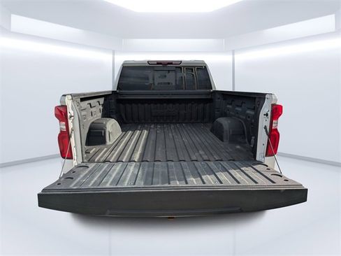 Used 2023 Chevrolet Silverado 1500 High Country w/ Technology Package image 11