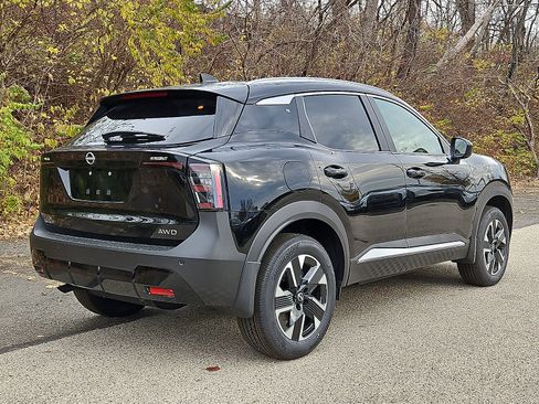 New 2026 Nissan Kicks SV image 5