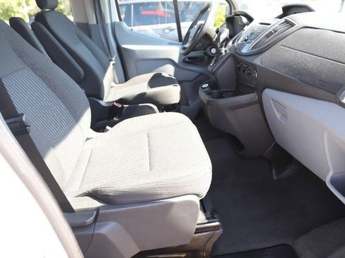 Used 2017 Ford Transit 350 XLT image 28
