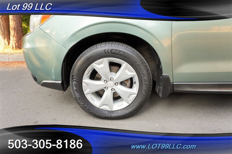 Used 2014 Subaru Forester 2.5i Premium AWD/4WD image 4