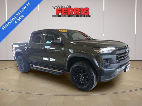Used 2025 Chevrolet Colorado Trail Boss AWD/4WD image 7