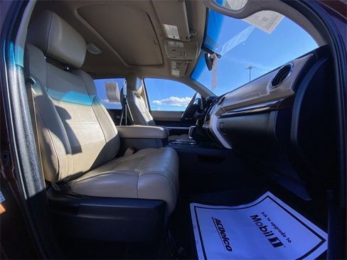 Used 2014 Toyota Tundra Limited w/ Limited Premium Package image 24