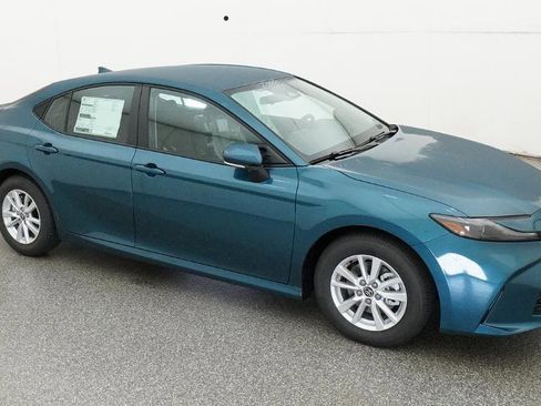 New 2026 Toyota Camry LE FWD image 7