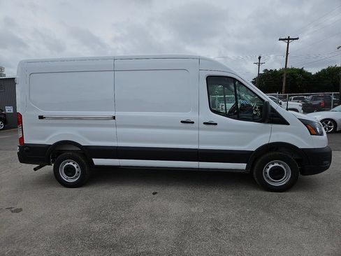 New 2026 Ford Transit 250 148 Medium Roof RWD image 14
