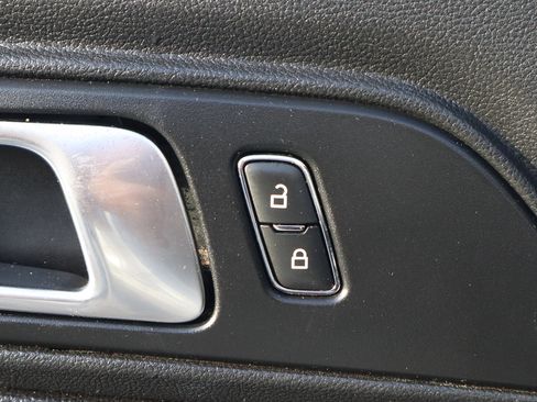 Used 2022 Ford Mustang Premium image 16