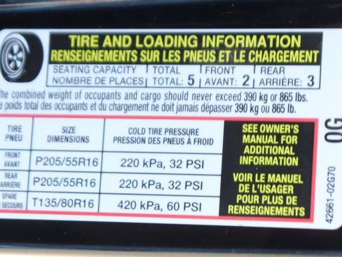 Used 2019 Toyota Corolla LE w/ Carpet Mat Package (TMS) FWD image 45