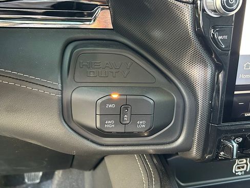 New 2025 RAM 3500 Limited image 17