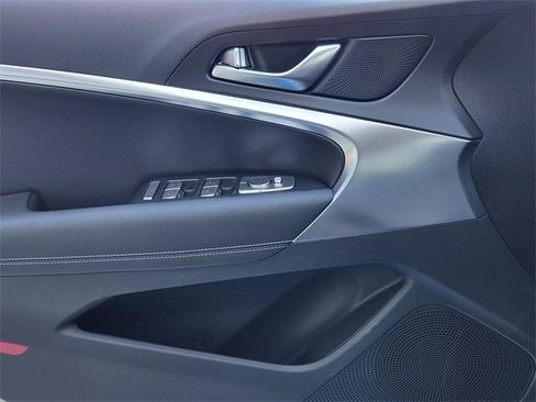 New 2026 Genesis G70 2.5T image 18