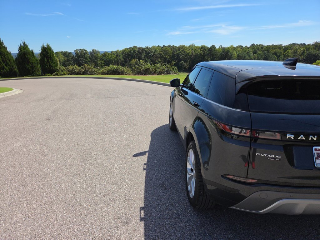 Used 2020 Land Rover Range Rover Evoque SE AWD/4WD image 7