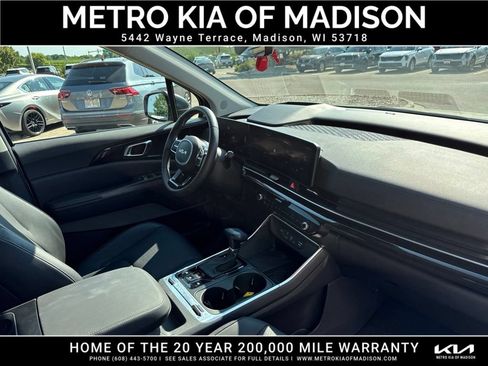 Used 2025 Kia Carnival SX Prestige FWD image 42