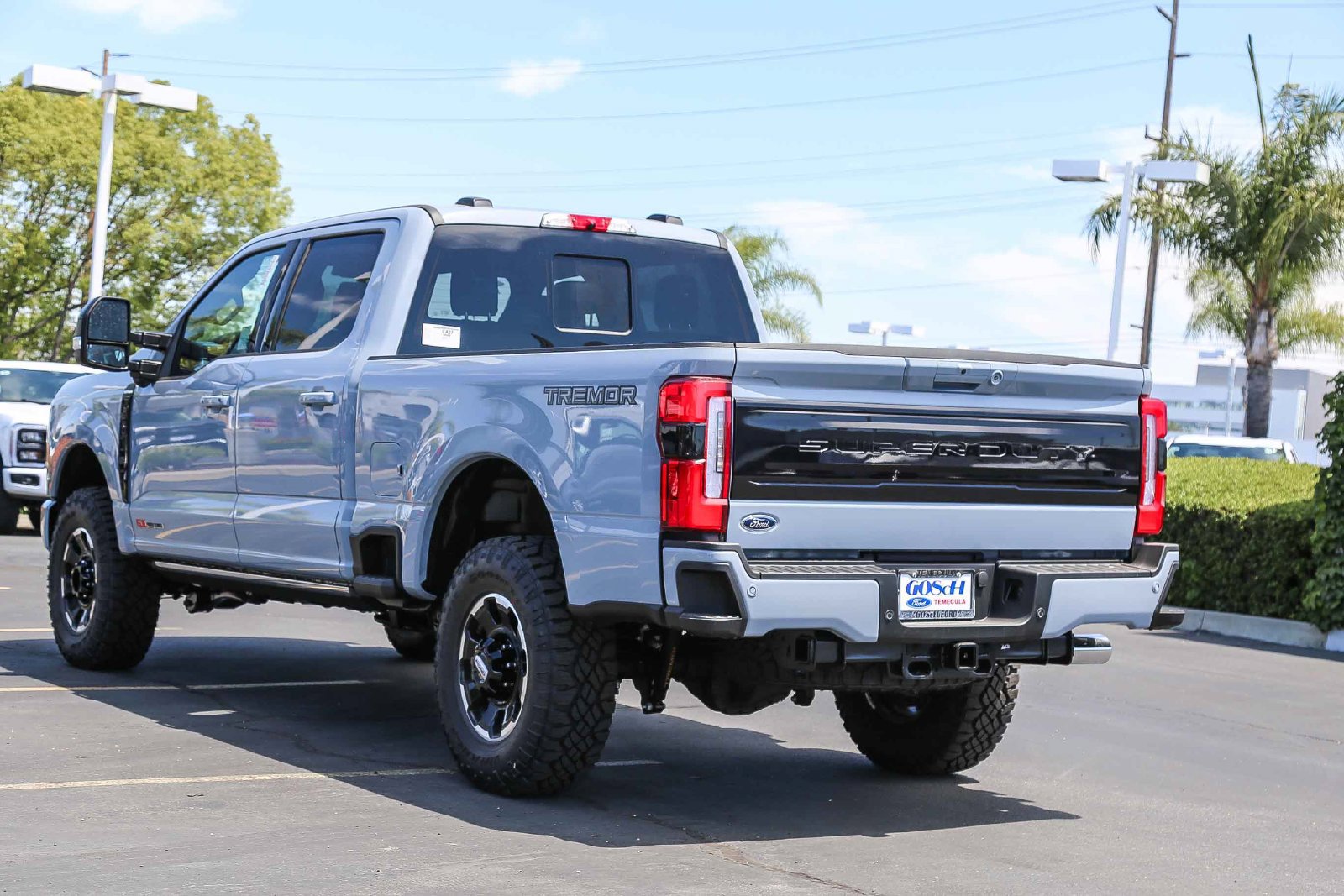 New 2026 Ford F250 Platinum w/ Tremor Off-Road Package AWD/4WD image 7