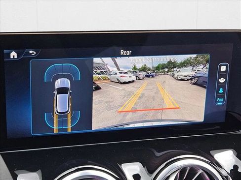 Used 2025 Mercedes-Benz GLA 250 image 14