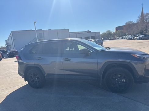 Used 2023 Toyota RAV4 LE image 3