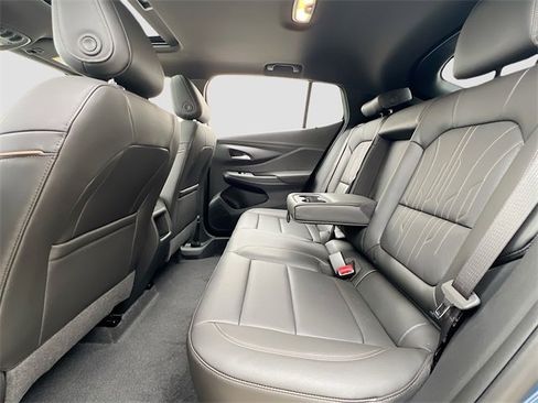 New 2026 Buick Envista Avenir image 17