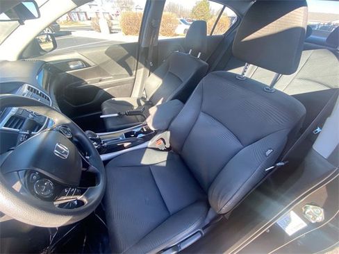Used 2016 Honda Accord LX image 11